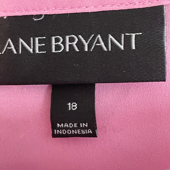 EUC Lane Bryant Dusty Rose Ruffled Pleated Cold Shoulder Top Size 18 - Picture 4 of 8